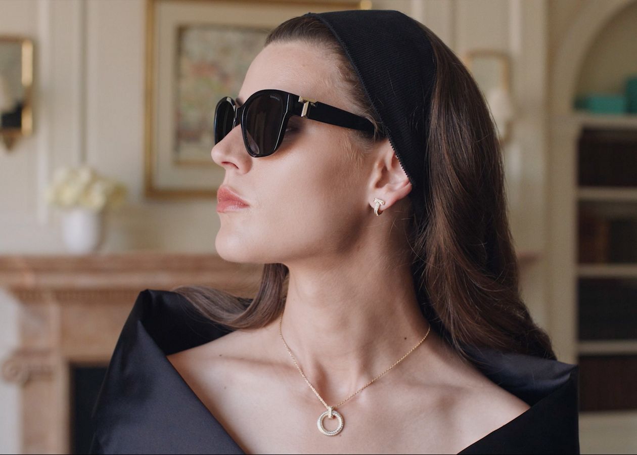 m*e様 TIFFANY ラウンドサングラス ゴールド ブラウン サングラス 公式サイト | Tiffany & Co.