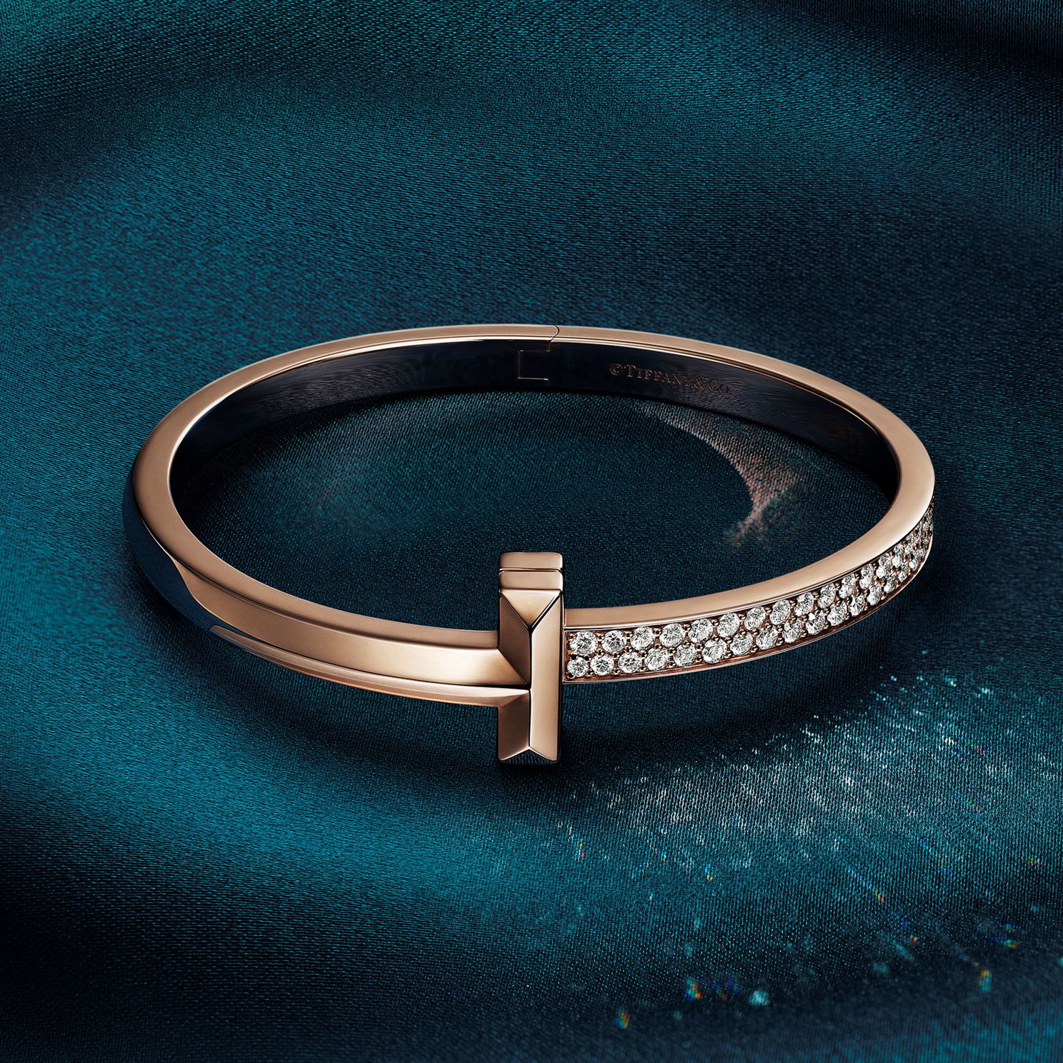 ティファニー Tのジュエリー | Tiffany & Co.