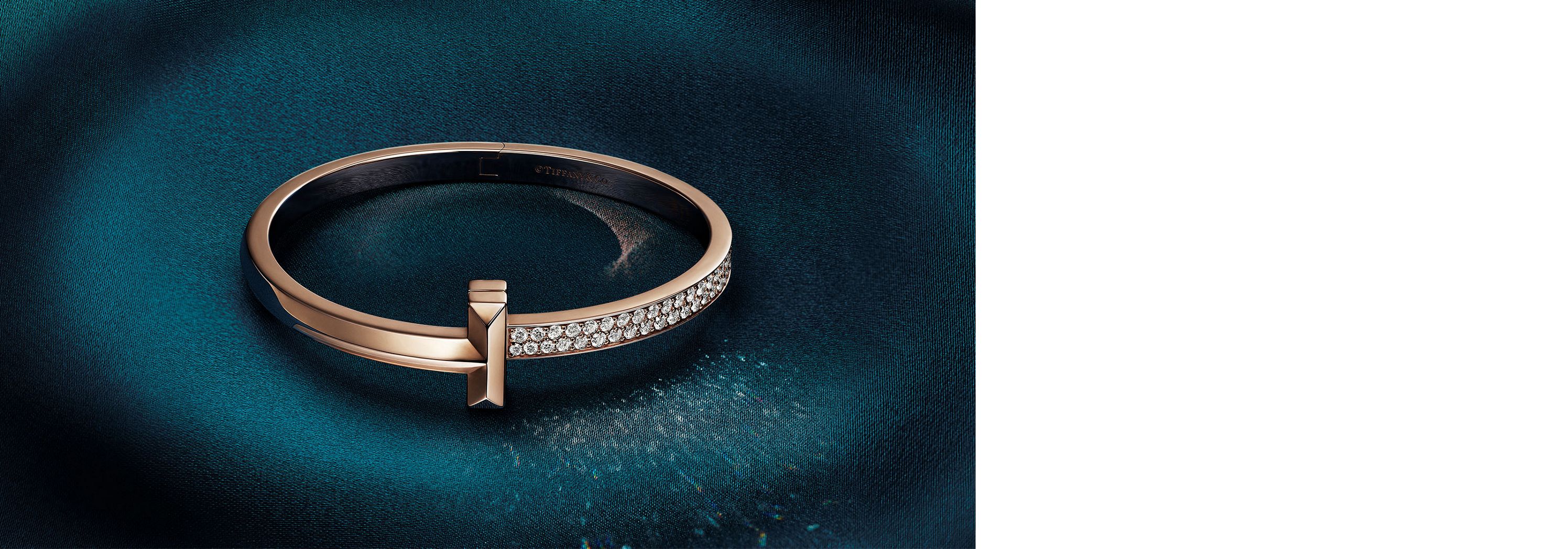 DISCOVER THE COLLECTION