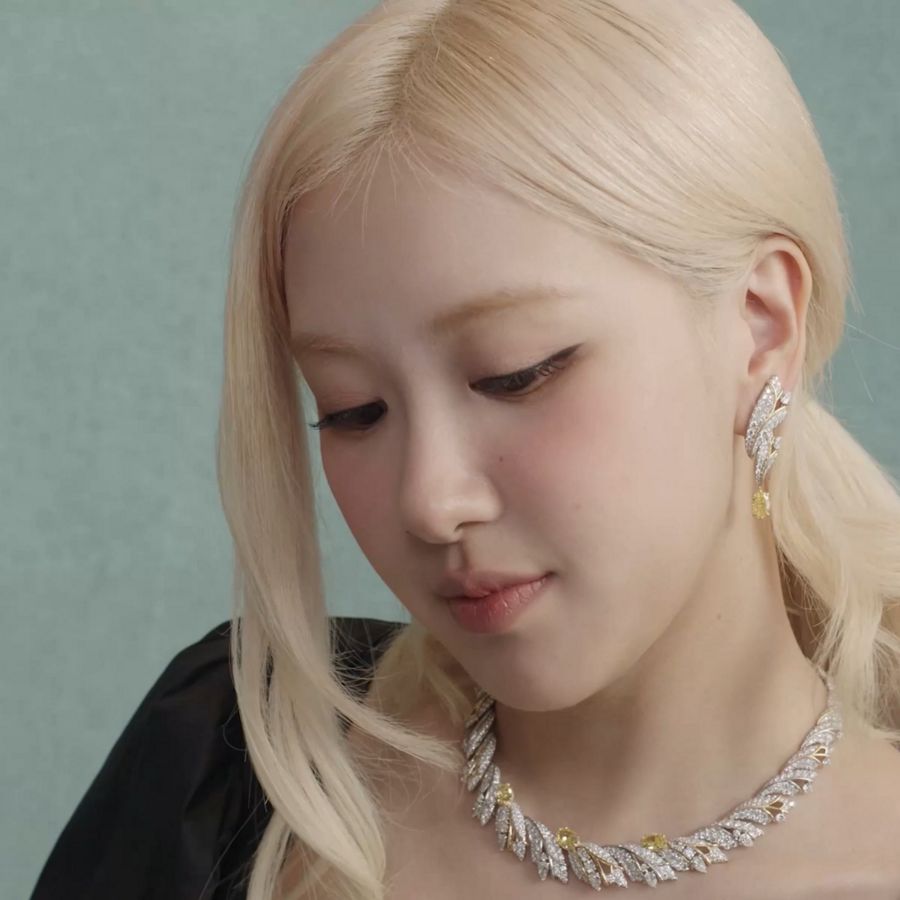 ブルー ブック 2026 ヒドゥン ガーデン | Tiffany & Co.