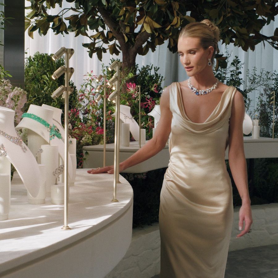 ブルー ブック 2026 ヒドゥン ガーデン | Tiffany & Co.