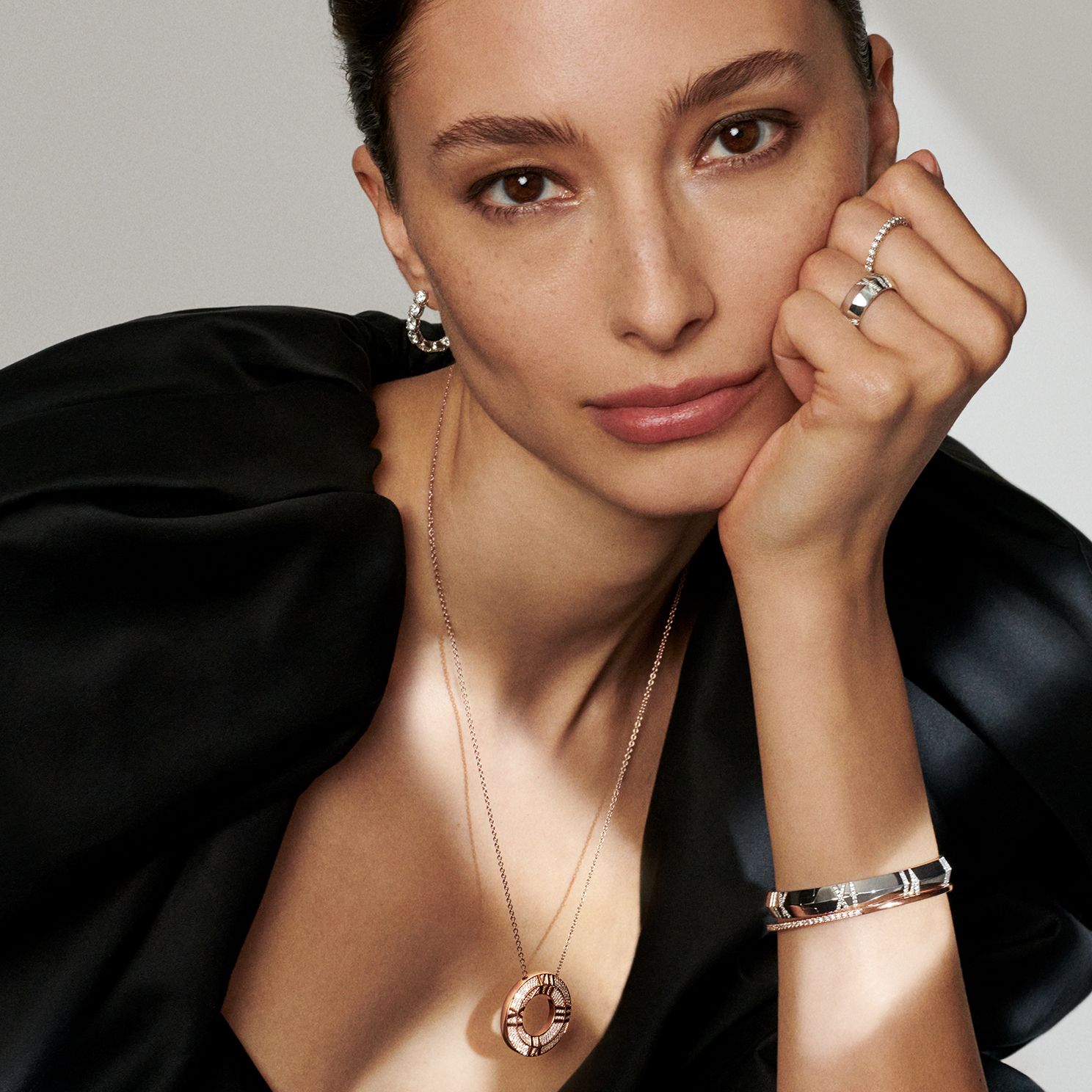 Atlas™: Roman Numeral Jewelry & Watches | Tiffany & Co.