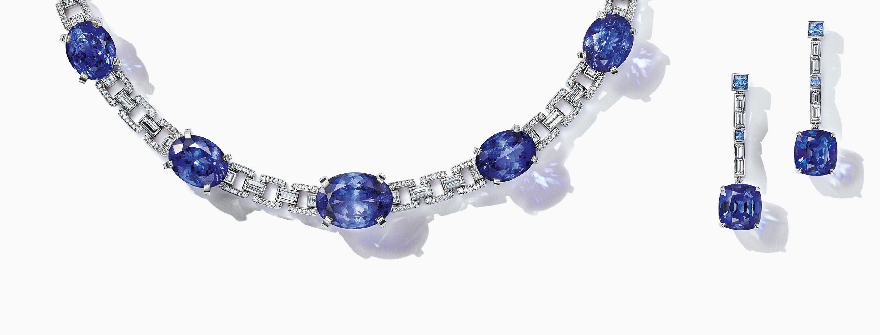 Collar y pendientes de platino “Extraordinary Tiffany”