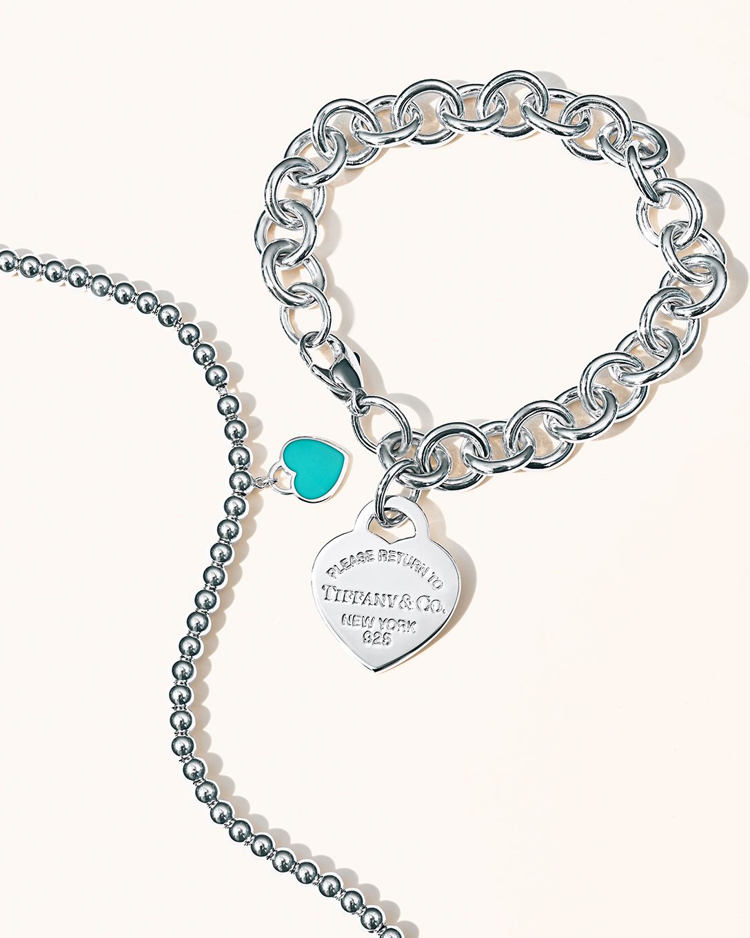 Tiffany & Co. Symbole der Liebe und des Herzens ansehen