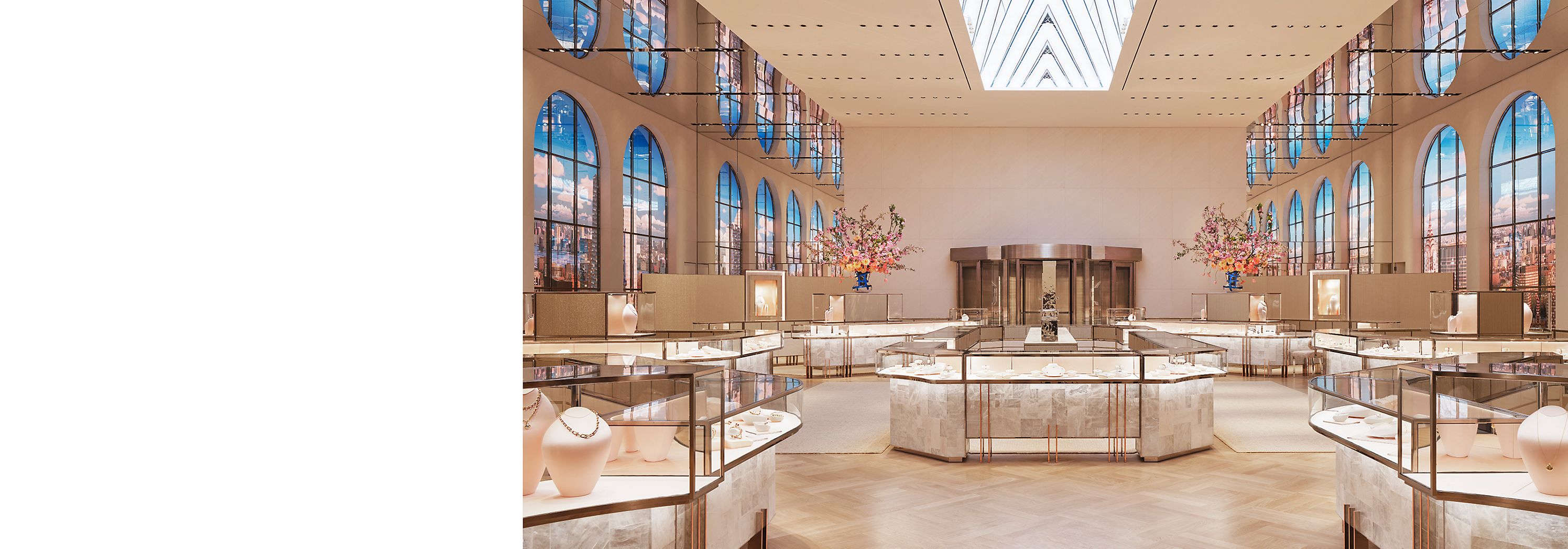 ニューヨーク5番街本店「The Landmark」で体験する至高の ニューヨーク5番街本店「The Landmark」で体験する至高の