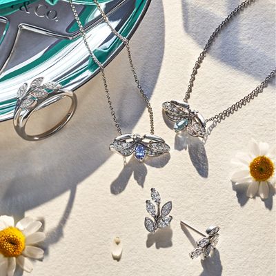 tiffany and co mothers necklace