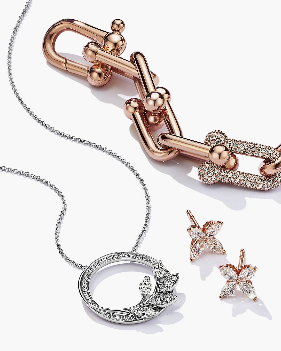 Luxury Gifts for Anniversaries & Holidays | Tiffany & Co.