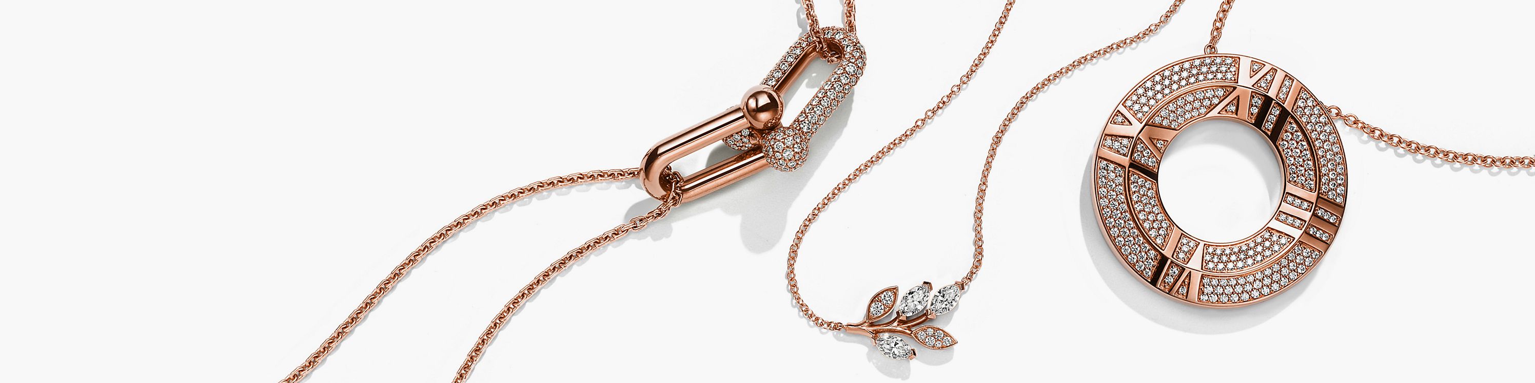 日常使いにぴったりなダイヤモンド ネックレス | Tiffany & Co. 日常使いにぴったりなダイヤモンド ネックレス | Tiffany & Co.
