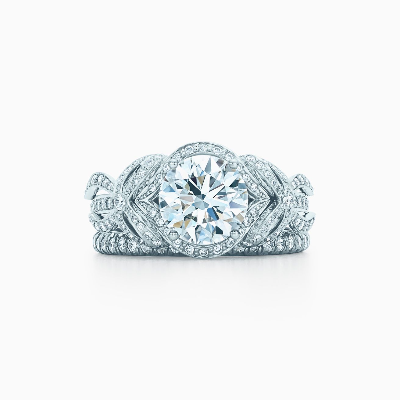 Tiffany Bow ribbon engagement ring in platinum. | Tiffany & Co.