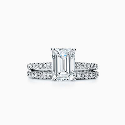 emerald cut engagement rings