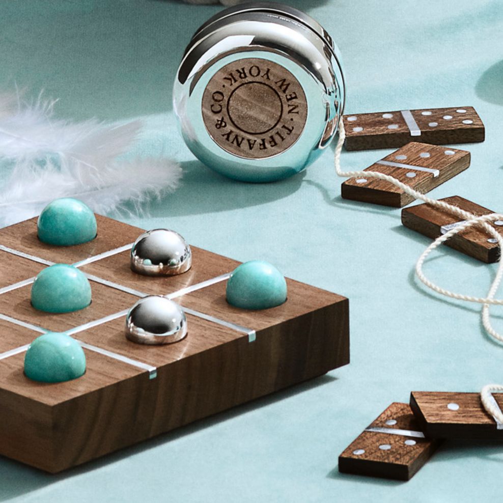 Básicos para una noche de juegos de Tiffany & Co.