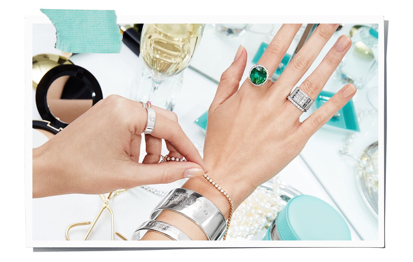 Our Favorite Ways to Wear Bold Jewelry